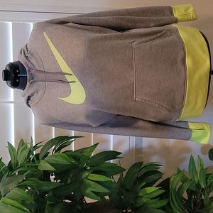 Womens Nike thermafit hoodie sz. XL